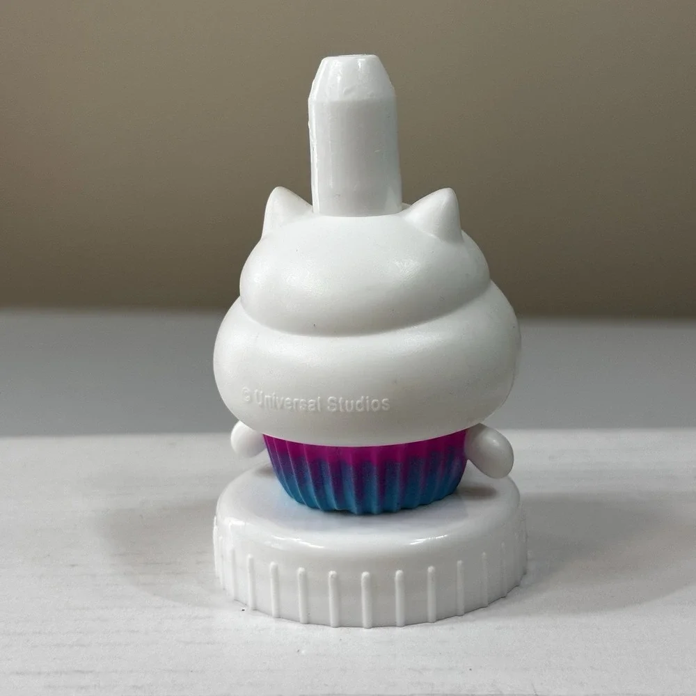 Good 2 Grow Gabby's Dollhouse Cakey Cat Juice Topper
